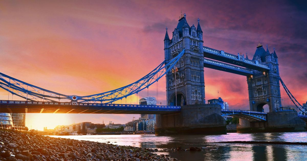 12 Things You Should Experience in London